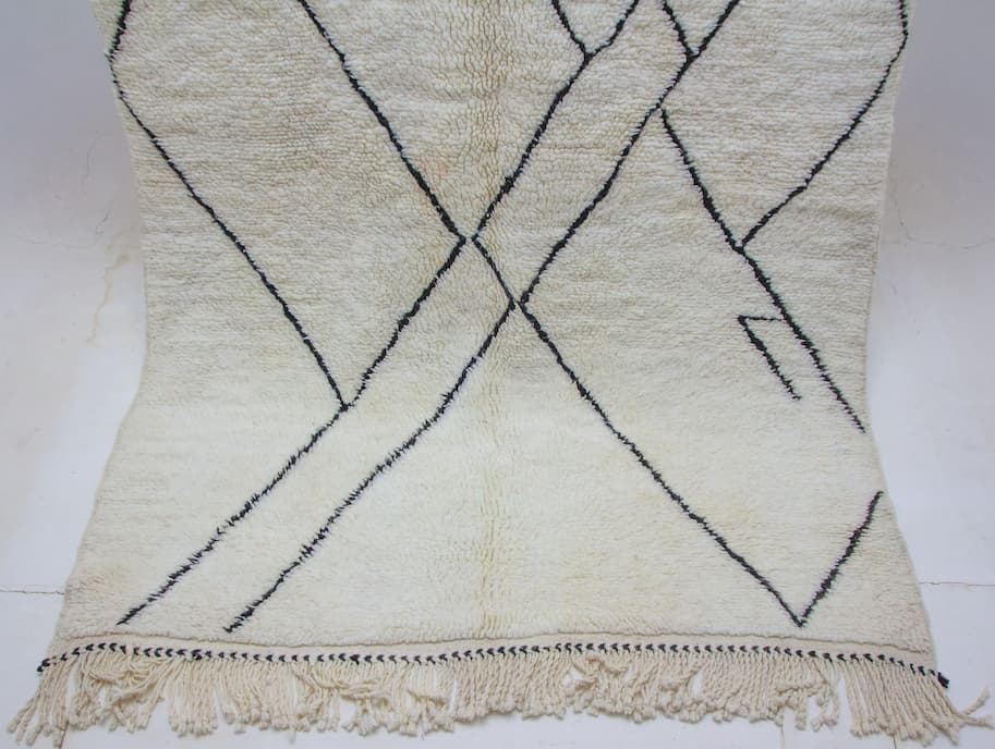 Black And White Beni Ouarain Rug