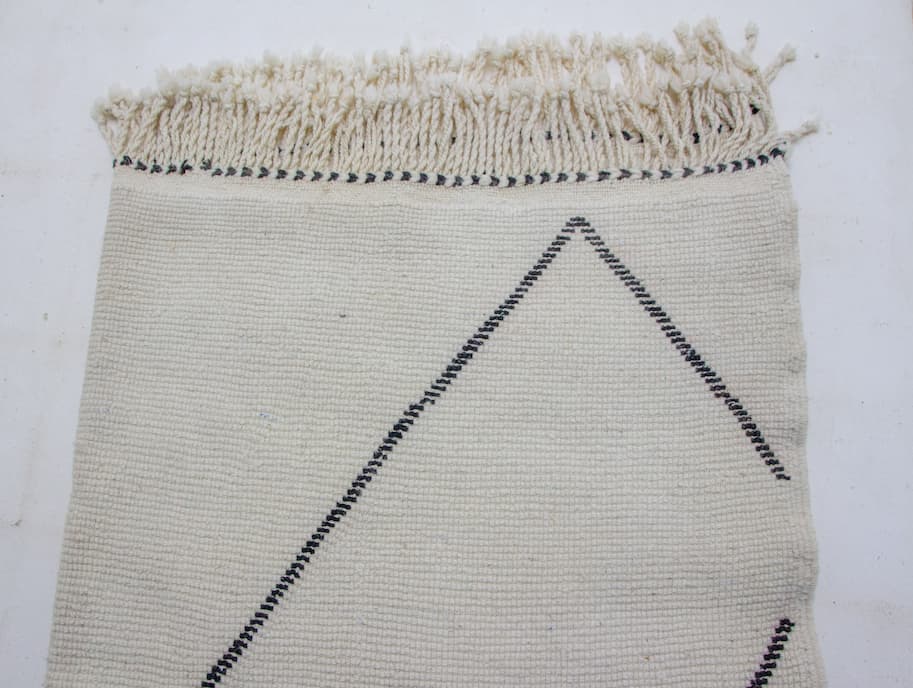 Black And White Beni Ouarain Rug