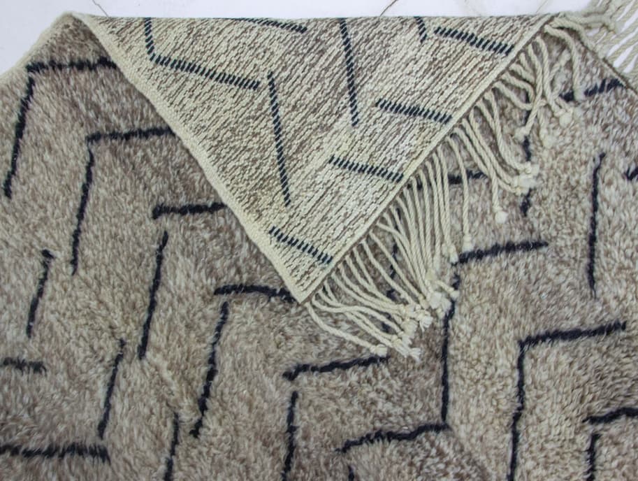 Gray And Black Beni Ouarain Rug