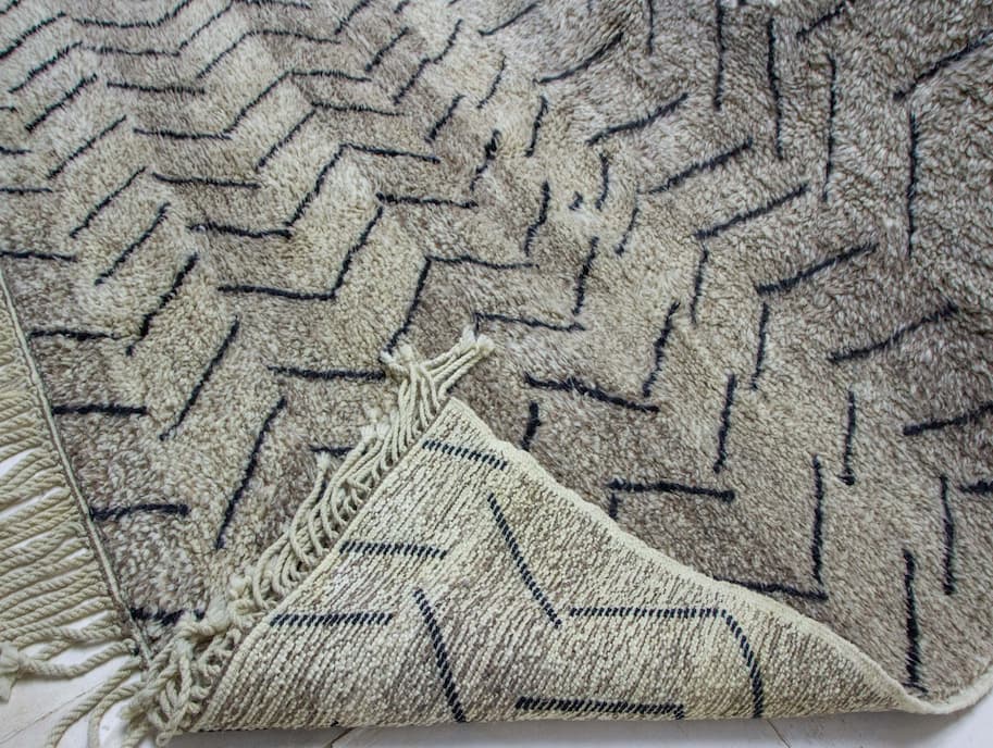 Gray And Black Beni Ouarain Rug