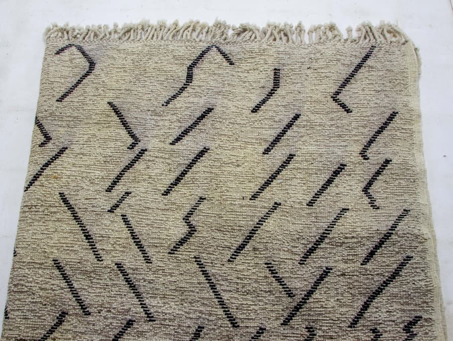 Gray And Black Beni Ouarain Rug