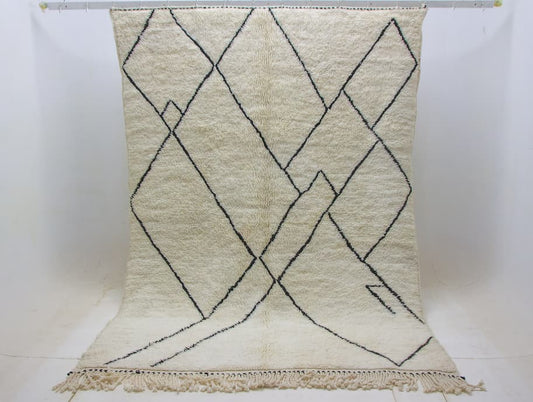 Black And White Beni Ouarain Rug
